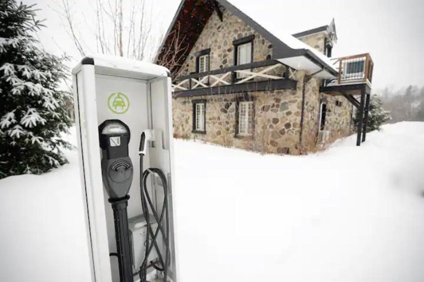 Superbe Condo A 5 Minutes Du Mont Orford エクステリア 写真