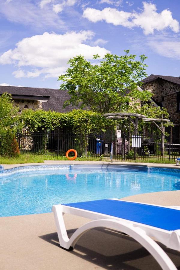 Superbe Condo A 5 Minutes Du Mont Orford エクステリア 写真