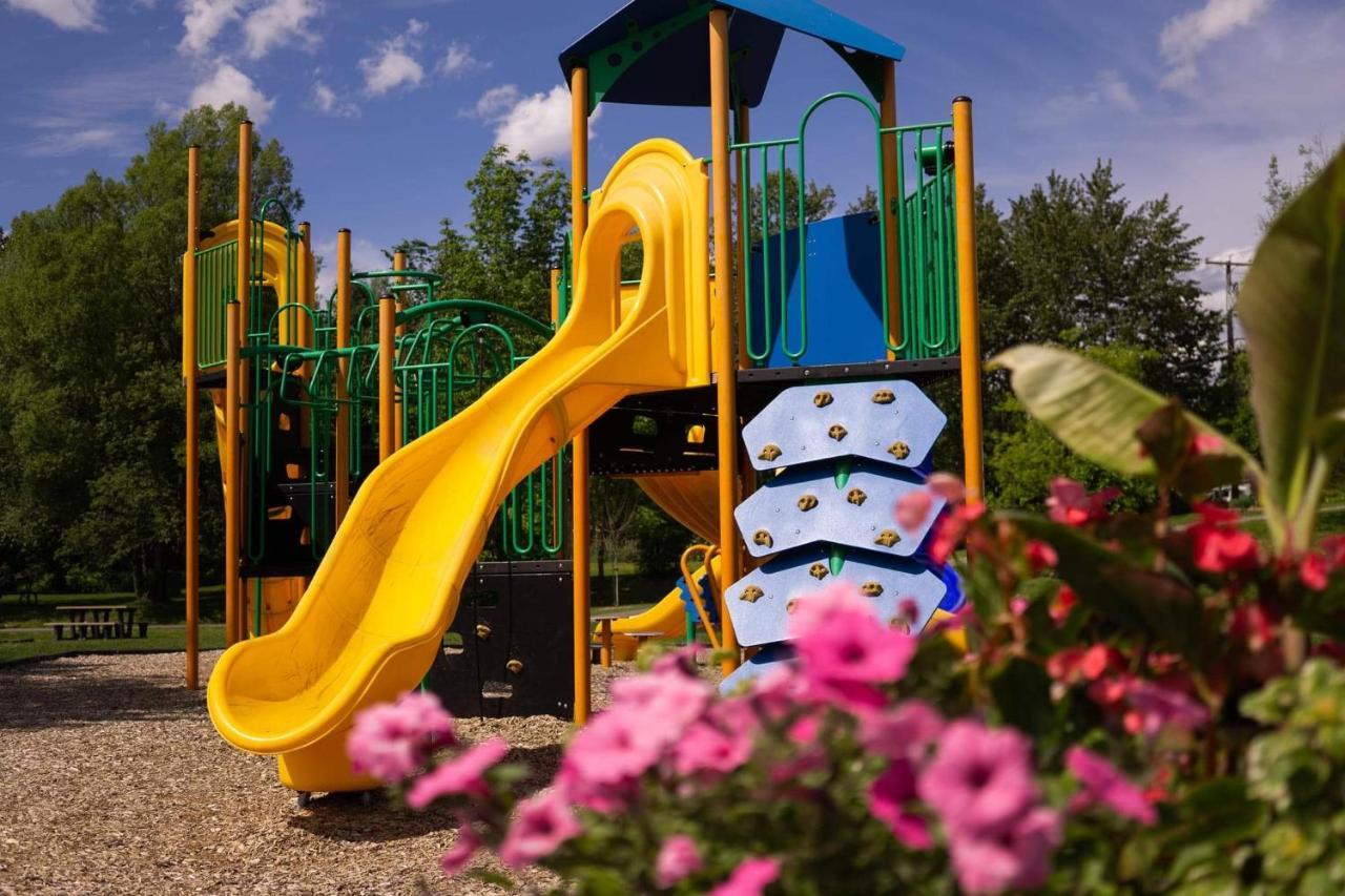 Superbe Condo A 5 Minutes Du Mont Orford エクステリア 写真